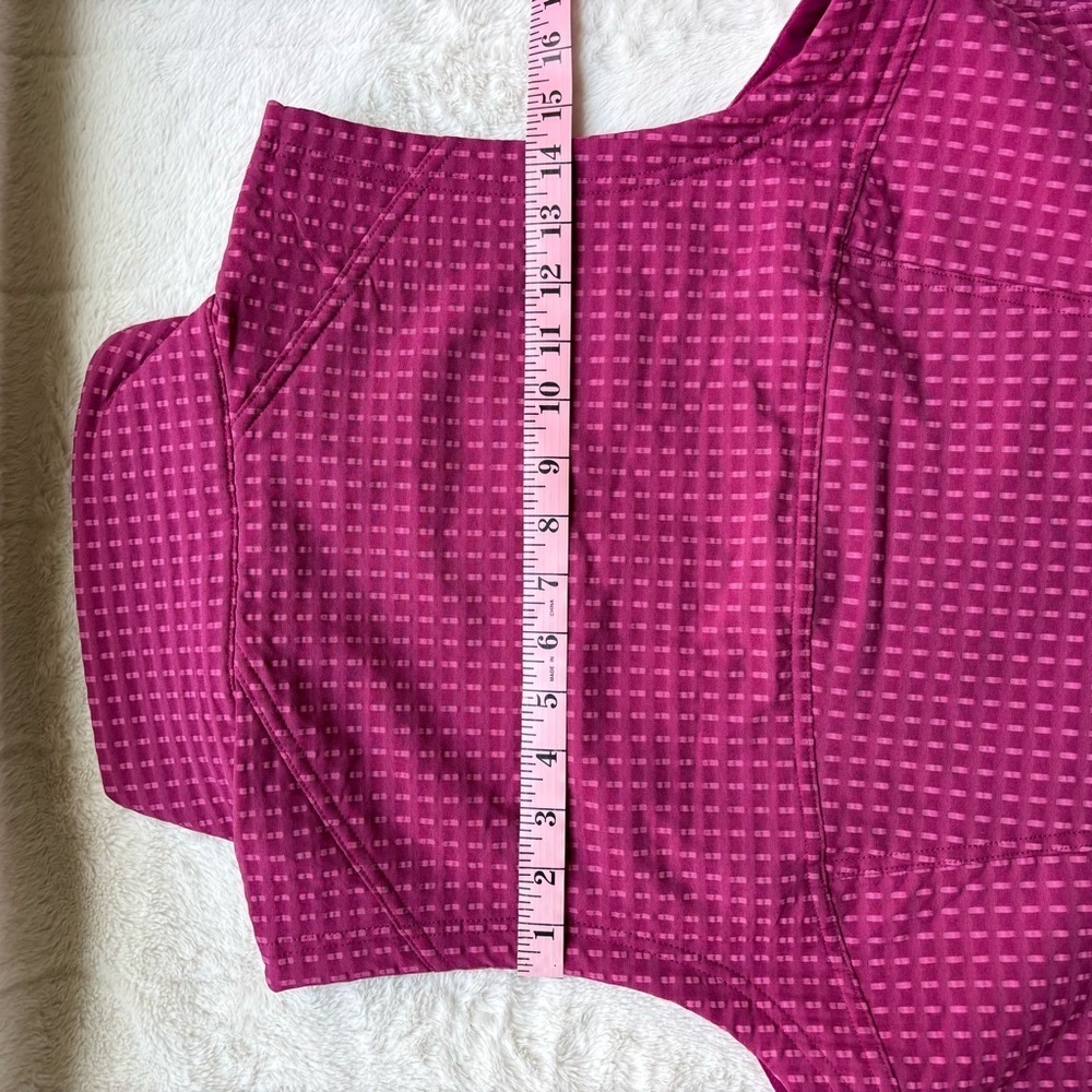 Lululemon Water-Repellent Grid Fleece Hiking Vest | Wild Berry / Sonic Pink - Picture 14 of 16